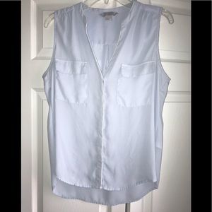 H&M light blue sleeveless button down shirt